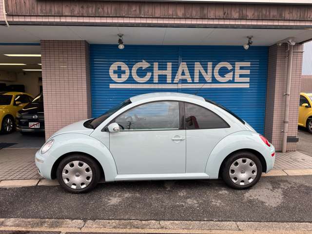 2006 Volkswagen New Beetle – thumbnail 3