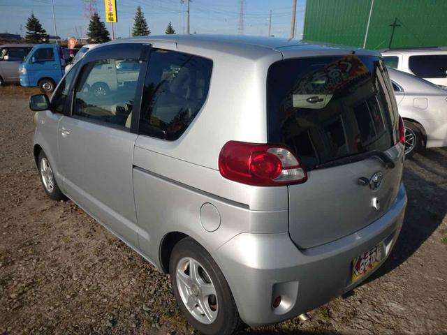 2008 Toyota Porte – thumbnail 4