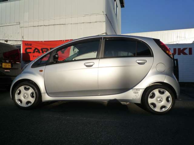 2006 Mitsubishi i – thumbnail 4
