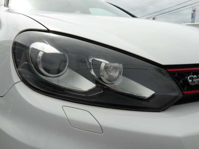 2011 Volkswagen Golf – thumbnail 4