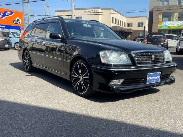 2000 Toyota Crown Estate – thumbnail 2