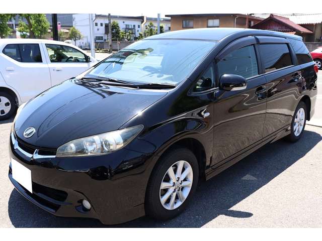 2010 Toyota Wish – thumbnail 4