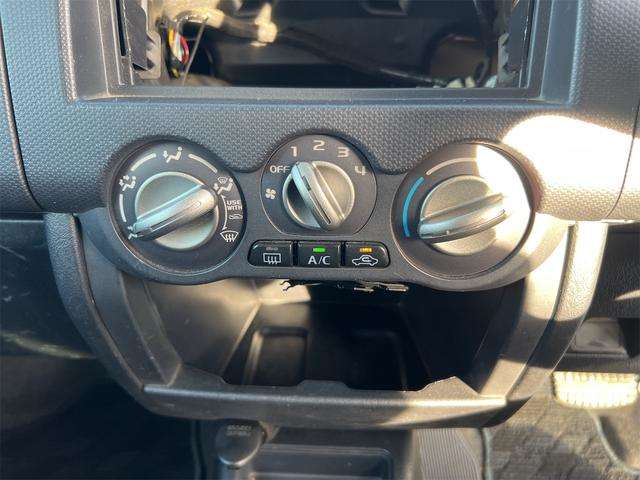 2008 Nissan Kix – thumbnail 4