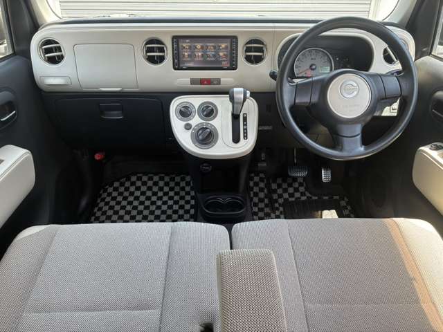 2010 Daihatsu Mira Cocoa – thumbnail 2