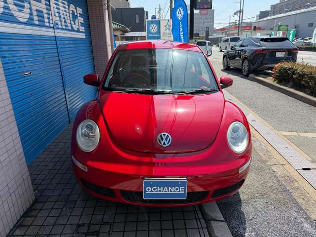 2009 Volkswagen New Beetle – thumbnail 2