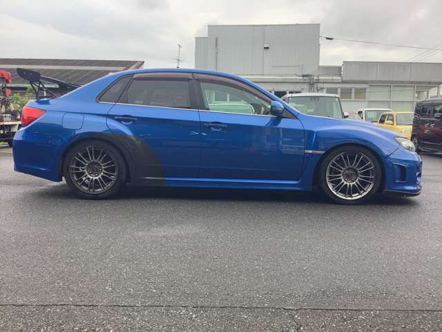 2010 Subaru Impreza STI – thumbnail 4