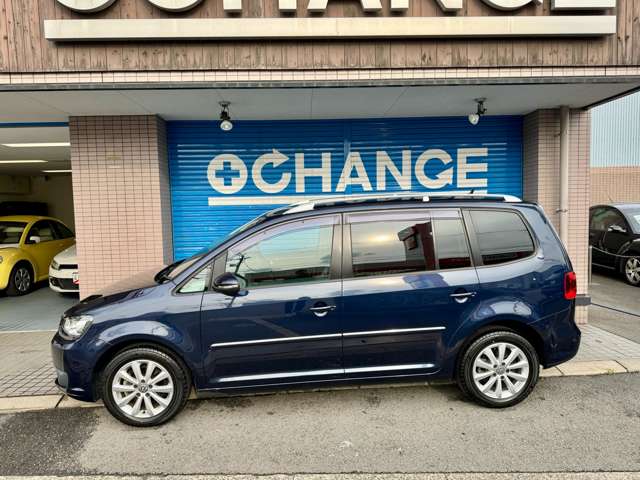 2011 Volkswagen Golf Touran – thumbnail 3