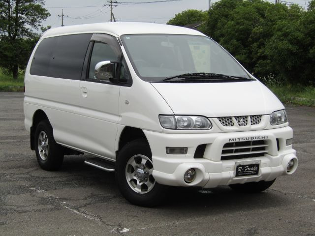 2006 Mitsubishi Delica Space Gear