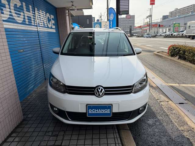 2011 Volkswagen Golf Touran – thumbnail 2