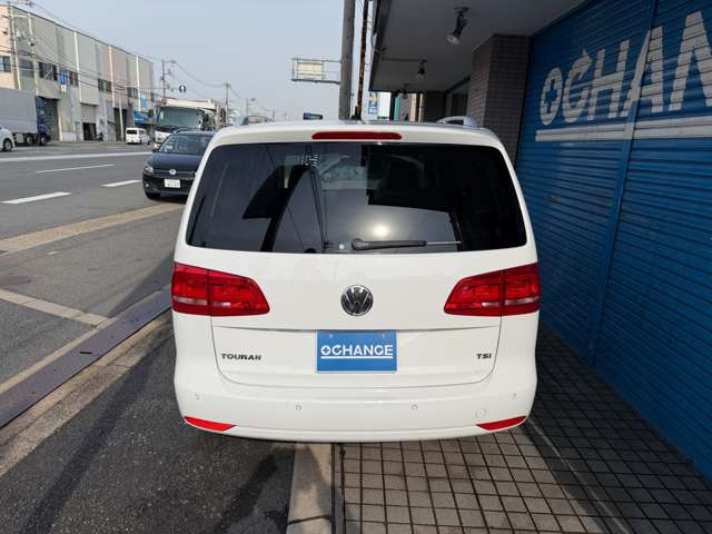 2011 Volkswagen Golf Touran – thumbnail 4
