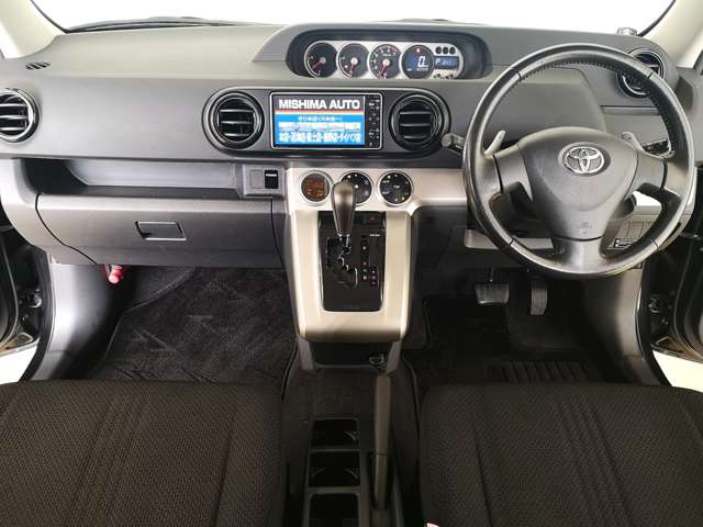 2009 Toyota Corolla Rumion – thumbnail 2