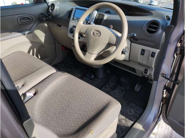 2009 Daihatsu Tanto – thumbnail 3