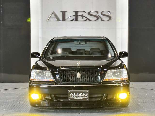 2000 Toyota Crown Majesta – thumbnail 2