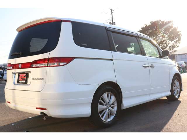 2008 Honda Elysion – thumbnail 4
