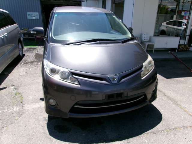 2010 Toyota Estima – thumbnail 2