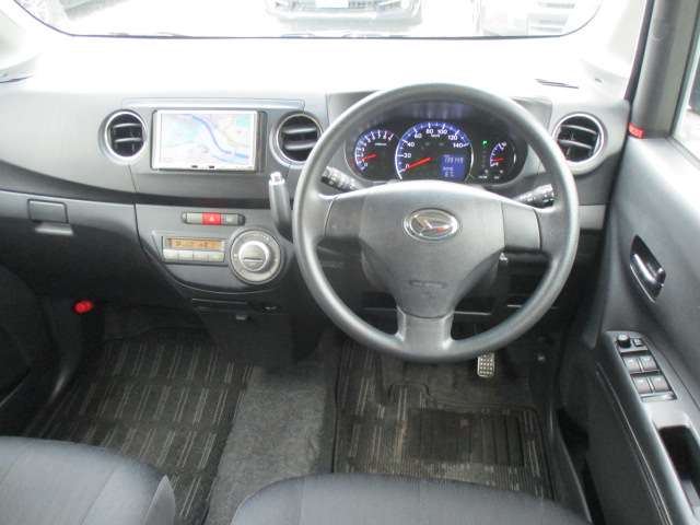 2010 Daihatsu Tanto Exe – thumbnail 3