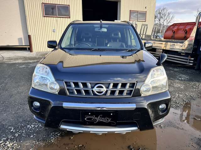2009 Nissan X-Trail – thumbnail 2