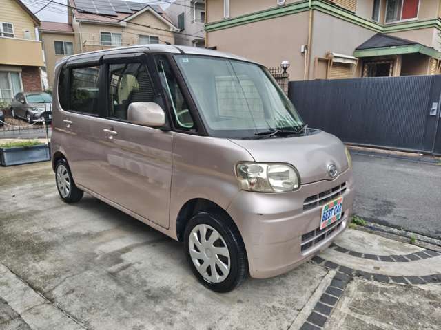 2010 Daihatsu Tanto – thumbnail 4