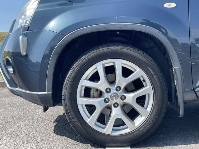 2010 Nissan X-Trail – thumbnail 4