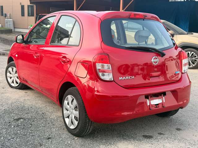 2010 Nissan March – thumbnail 3