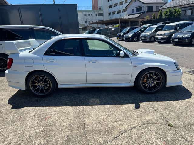 2003 Subaru Impreza STI – thumbnail 4