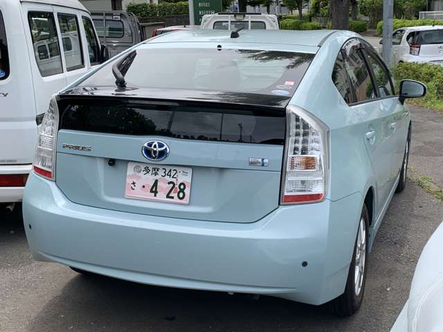 2010 Toyota Prius – thumbnail 4