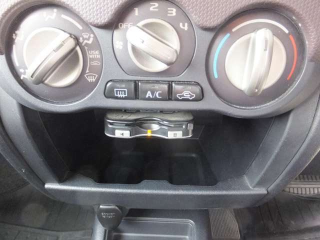 2009 Mitsubishi Pajero Mini – thumbnail 3