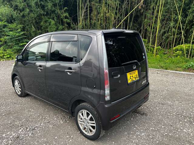 2010 Daihatsu Move – thumbnail 4