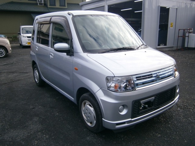 2010 Mitsubishi Toppo