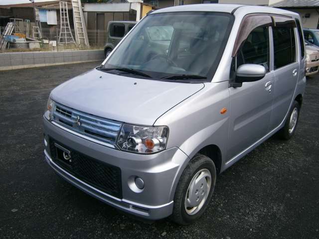 2010 Mitsubishi Toppo – thumbnail 2