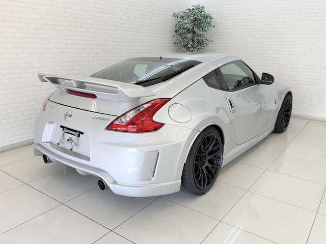 2009 Nissan Fairlady Z – thumbnail 3