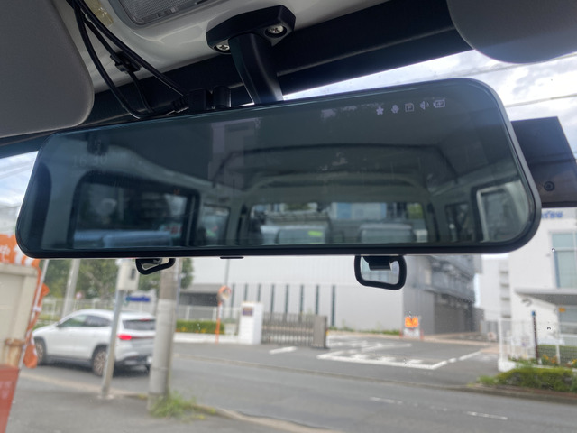 2010 Mitsubishi Minicab Van – thumbnail 3