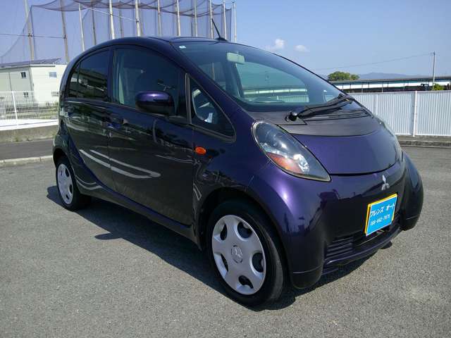 2010 Mitsubishi i – thumbnail 3