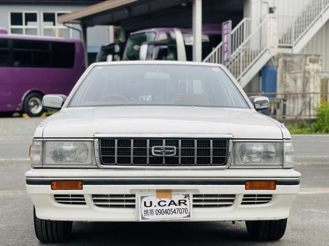 1991 Nissan Gloria Sedan – thumbnail 2