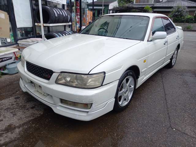 2000 Nissan Laurel – thumbnail 3