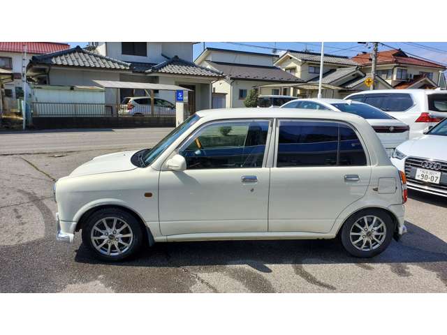 2000 Daihatsu Mira Gino – thumbnail 4