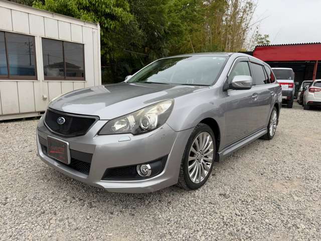 2010 Subaru Legacy Touring Wagon – thumbnail 3