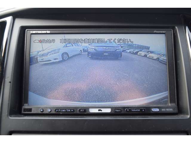2010 Nissan Serena – thumbnail 3