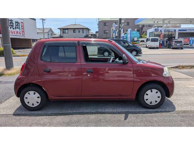 2010 Daihatsu Esse – thumbnail 4