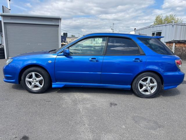 2005 Subaru Impreza Sports Wagon – thumbnail 2