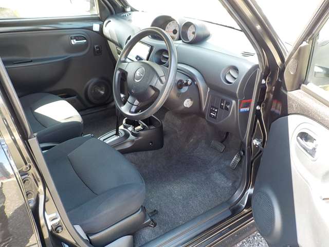 2010 Daihatsu Esse – thumbnail 4