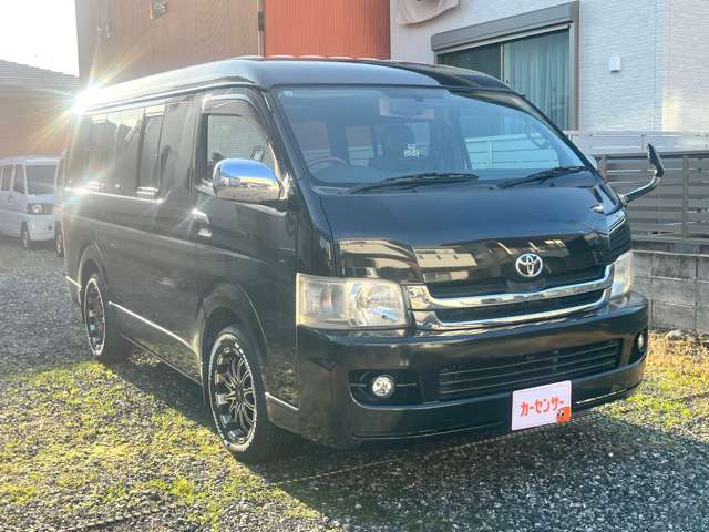2008 Toyota Hiace – thumbnail 3