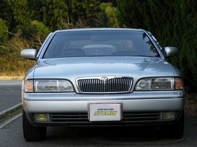 1993 Nissan Infiniti Q45 – thumbnail 2
