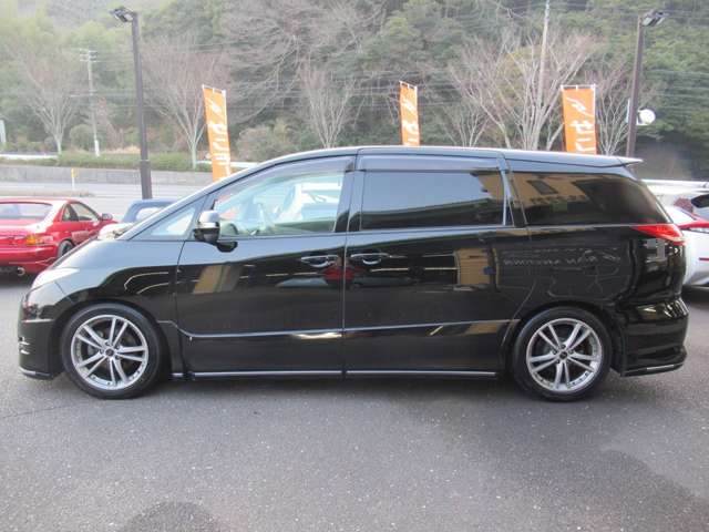 2008 Toyota Estima – thumbnail 4