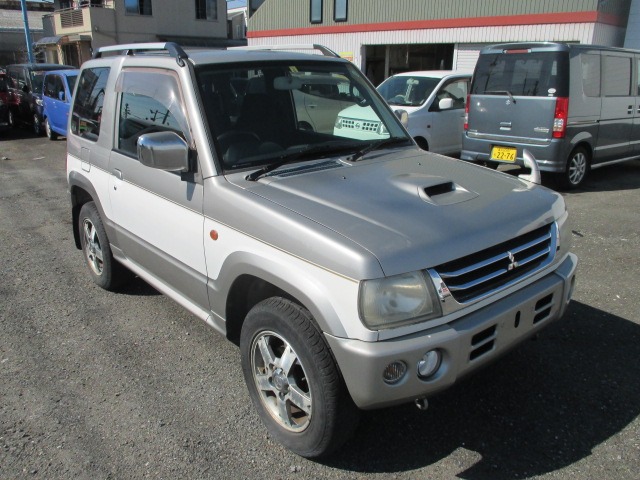 2005 Mitsubishi Pajero Mini