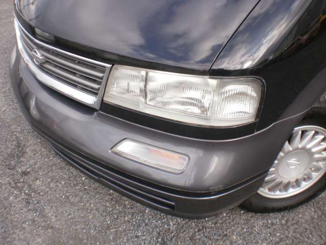 1995 Nissan Largo – thumbnail 3