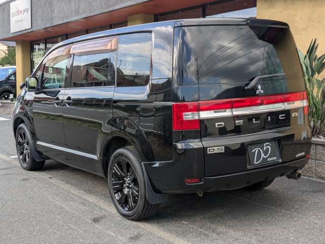 2007 Mitsubishi Delica D:5 – thumbnail 3