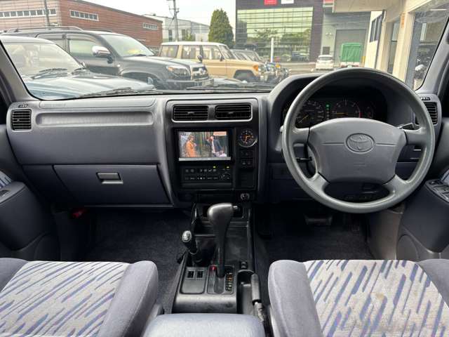 1997 Toyota Land Cruiser Prado – thumbnail 2