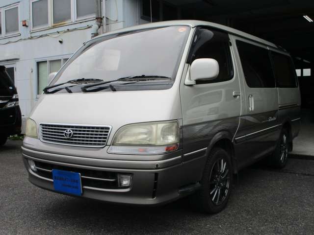1999 Toyota Hiace – thumbnail 3