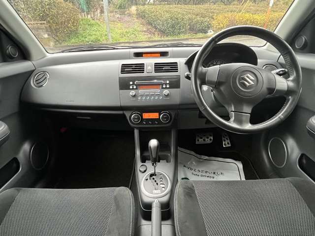 2009 Suzuki Swift – thumbnail 2